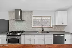 1527 W Windrose Dr, Phoenix, AZ 85029 - Photo 19