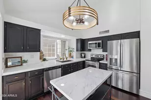 7925 E Pepper Tree Ln, Scottsdale, AZ 85250 - Photo 5