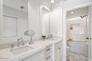 7925 E Pepper Tree Ln, Scottsdale, AZ 85250 - Photo 13