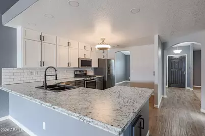 11059 W Irma Lane, Peoria, AZ 85373 - Photo 5