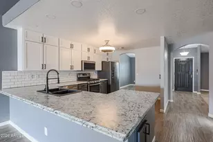 11059 W Irma Ln, Peoria, AZ 85373 - Photo 5