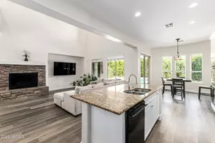 21231 N 38th Pl, Phoenix, AZ 85050 - Photo 13