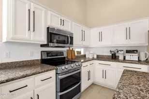 1542 E Catamaran Dr, Gilbert, AZ 85234 - Photo 31