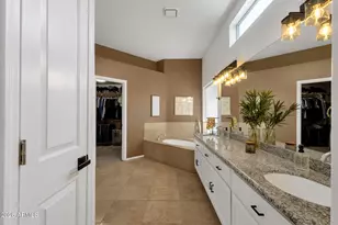 1542 E Catamaran Dr, Gilbert, AZ 85234 - Photo 49