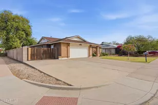 3934 W Aire Libre Ave, Phoenix, AZ 85053 - Photo 31