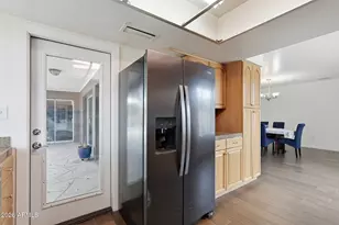 3934 W Aire Libre Ave, Phoenix, AZ 85053 - Photo 9