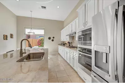 9415 E Cavalry Drive, Scottsdale, AZ 85262 - Photo 11