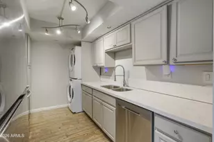 10444 N 69th St, Paradise Valley, AZ 85253 - Photo 3