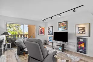 7970 E Camelback Rd, Scottsdale, AZ 85251 - Photo 5