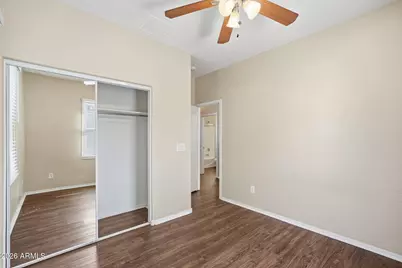 5617 S 21st Place, Phoenix, AZ 85040 - Photo 15