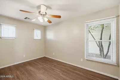 5617 S 21st Place, Phoenix, AZ 85040 - Photo 3