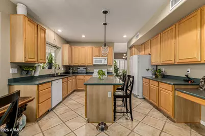 744 W Estrella Drive, Gilbert, AZ 85233 - Photo 11