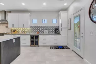 25604 N 51st Dr, Phoenix, AZ 85083 - Photo 11
