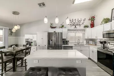 11610 W Hubbell Street, Avondale, AZ 85392 - Photo 9