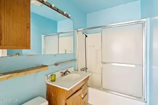 3846 N 11th Ave, Phoenix, AZ 85013 - Photo 11