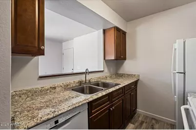 1346 E Mountain View Road #208, Phoenix, AZ 85020 - Photo 19