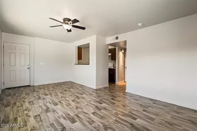 1346 E Mountain View Road #207, Phoenix, AZ 85020 - Photo 13