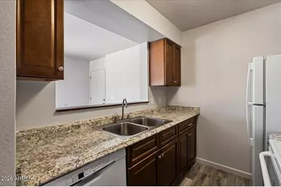 1346 E Mountain View Road #Apt 207, Phoenix, AZ 85020 - Photo 19