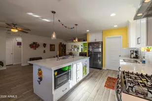 1517 E Pinchot Ave, Phoenix, AZ 85014 - Photo 27