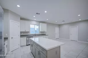 19854 N 29th St, Phoenix, AZ 85050 - Photo 15