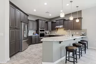 12071 W Red Hawk Dr, Peoria, AZ 85383 - Photo 9