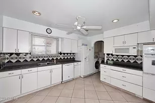 9901 W Peoria Ave, Sun City, AZ 85351 - Photo 7