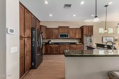 1397 E Glacier Place, Chandler, AZ 85249 - Photo 7