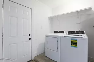 1817 E Alameda Dr, Tempe, AZ 85282 - Photo 17