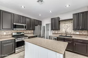 1042 S Bedford Pl, Chandler, AZ 85286 - Photo 9