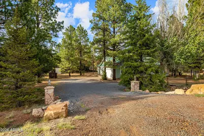 2236 Cross Country Road, Overgaard, AZ 85933 - Photo 47
