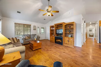 2236 Cross Country Road, Overgaard, AZ 85933 - Photo 11