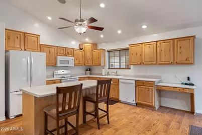 2236 Cross Country Road, Overgaard, AZ 85933 - Photo 13