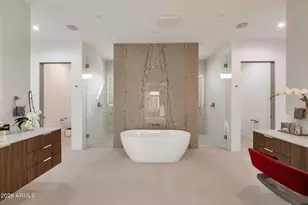 10420 N 64th Pl, Paradise Valley, AZ 85253 - Photo 23