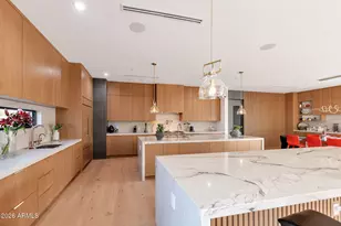 10420 N 64th Pl, Paradise Valley, AZ 85253 - Photo 9