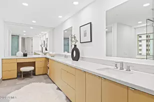2402 E Esplanade Ln, Phoenix, AZ 85016 - Photo 35