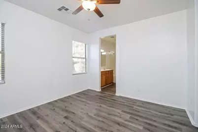 2331 W Saint Catherine Avenue, Phoenix, AZ 85041 - Photo 9