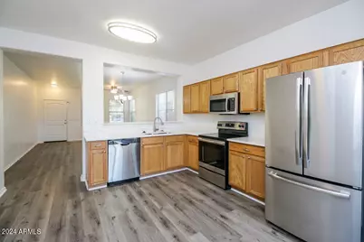 2331 W Saint Catherine Avenue, Phoenix, AZ 85041 - Photo 7