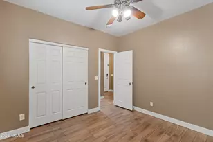 1735 E Bartlett Pl, Chandler, AZ 85249 - Photo 27