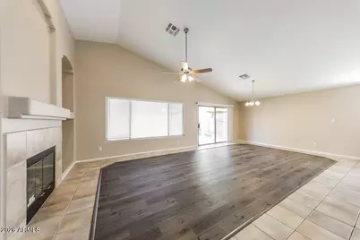 8748 W Salter Drive, Peoria, AZ 85382 - Photo 3