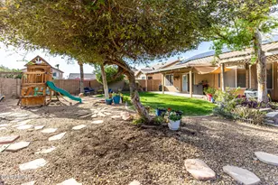 8631 W Fullam St, Peoria, AZ 85382 - Photo 17