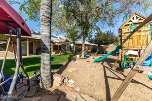 8631 W Fullam St, Peoria, AZ 85382 - Photo 27