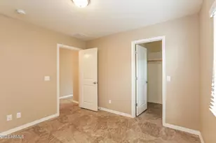 5809 S 27th Ln, Phoenix, AZ 85041 - Photo 9