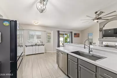 10346 N 68th Lane, Peoria, AZ 85345 - Photo 13