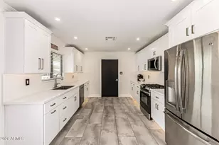 7906 E Kimsey Ln, Scottsdale, AZ 85257 - Photo 9