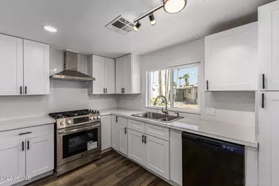 2050 W Dunlap Avenue #D52, Phoenix, AZ 85021 - Photo 13