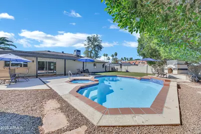 960 W Knowles Circle, Mesa, AZ 85210 - Photo 3