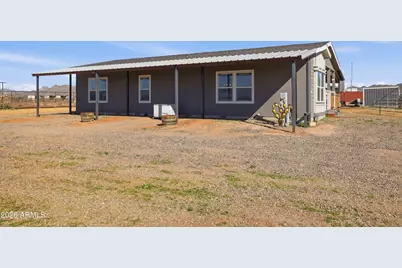 22454 W Steel Horse Road, Congress, AZ 85332 - Photo 43