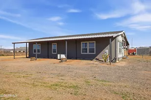 22454 W Steel Horse Rd, Congress, AZ 85332 - Photo 43