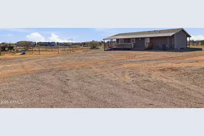 22454 W Steel Horse Road, Congress, AZ 85332 - Photo 39