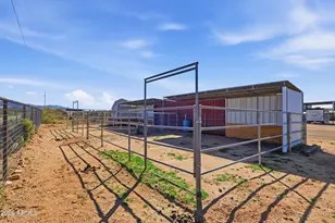 22454 W Steel Horse Rd, Congress, AZ 85332 - Photo 33